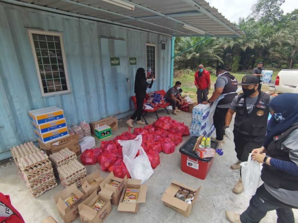 charity donation yayasan suria johor bahru orang asli village 2021 Nov